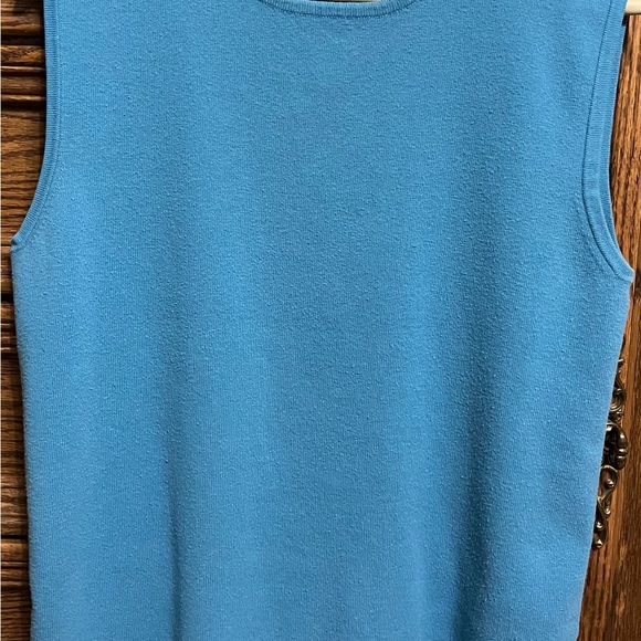 Jones New York Sport, blue, 2 piece set, size large, smoke free, - Picture 2 of 8